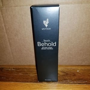 Younique Setting Spray